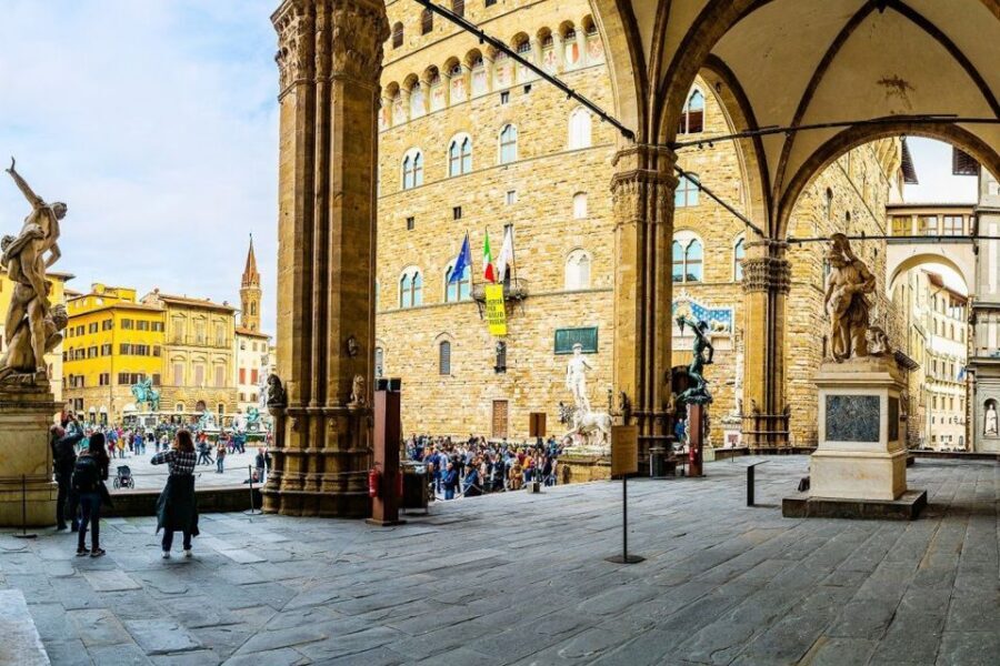 Florence: Walking Tour, Accademia Gallery & Uffizi Gallery - Florence walking tour: Roman origins to Ponte Vecchio and the Dome view