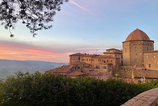 Florence Walking Tour with Accademia, Uffizi & Lunch - Lunch in old town: a practical reset, with drinks extra