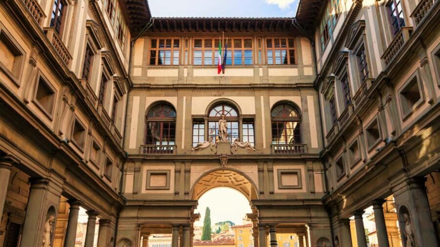 Florence: Walking Tour with Skip-the-Line Accademia & Uffizi - Priority tickets and a smart split: how the tour really flows