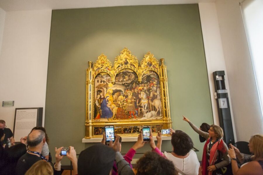 Florence: Walking Tour with Skip-the-Line Accademia & Uffizi - Duomo dome from street level: Brunelleschi’s problem, explained simply