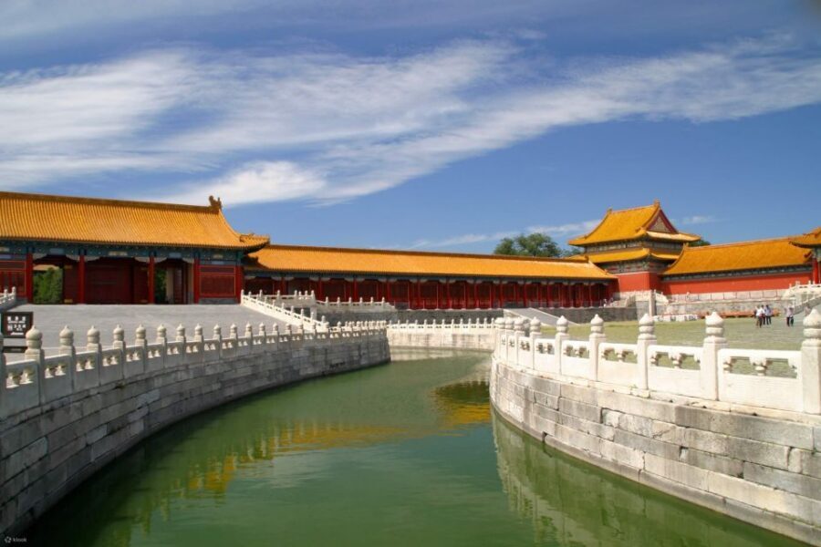 Forbidden City&Hutong Private Tour w/Historic Site Add-ons - Forbidden City with a guide: turning the central axis into a story