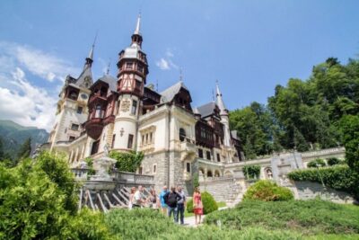 Brasov Peles & Dracula’s Castle Day Tour