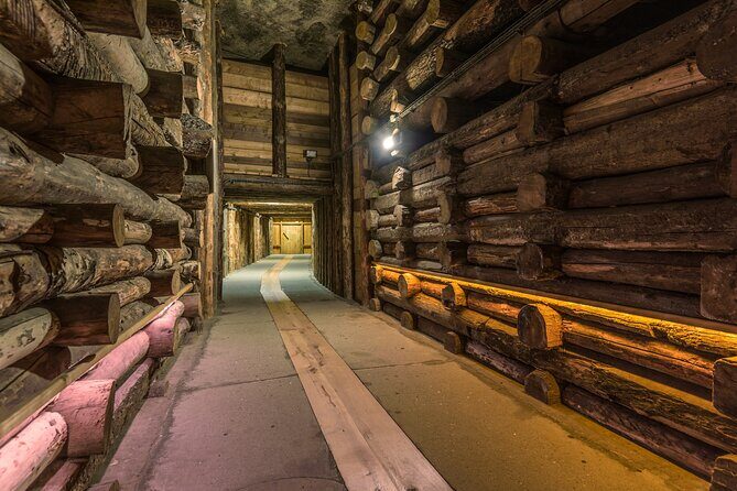 From Krakow: Wieliczka Salt Mine Full Live Guided Small Group Tour - Small group size: what the “up to 22” promise means on the ground