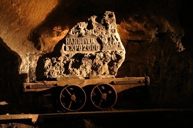 From Kraków: Wieliczka Salt Mine Guided Tour with Transport - Photos, underground lunch, and the rules that affect your visit