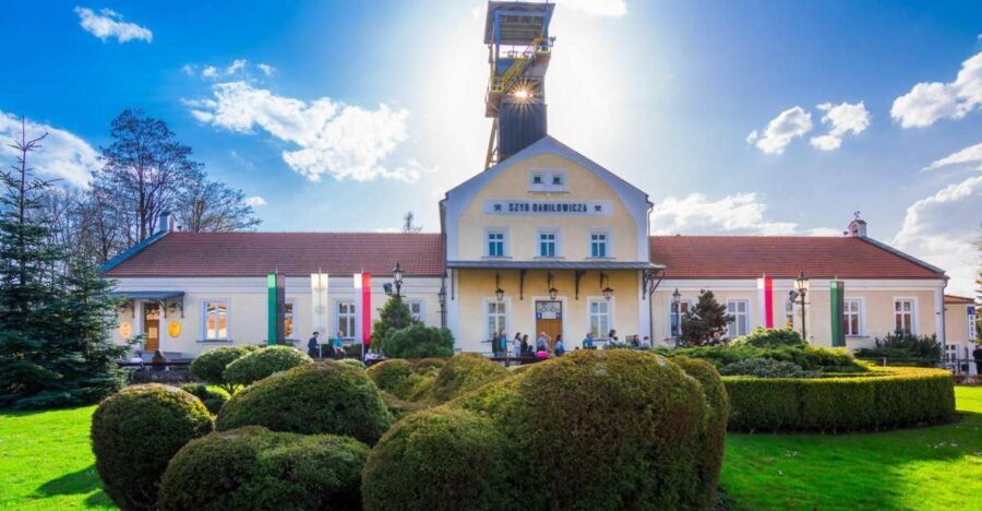 From Krakow: Wieliczka Salt Mine Tour & Skip the Line Ticket - Why Wieliczka feels like a real underground city
