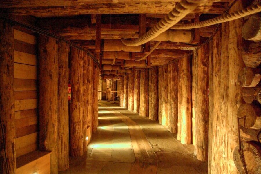 From Krakow: Wieliczka Salt Mine Tour with Hotel Pickup - Hotel pickup from Kraków: how the day stays simple