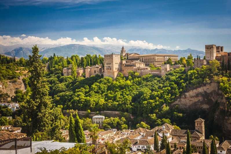 From Malaga: Day Trip to Alhambra by Bus with Entry Tickets - The Drive Into Granada: Relax, Then Stay Sharp