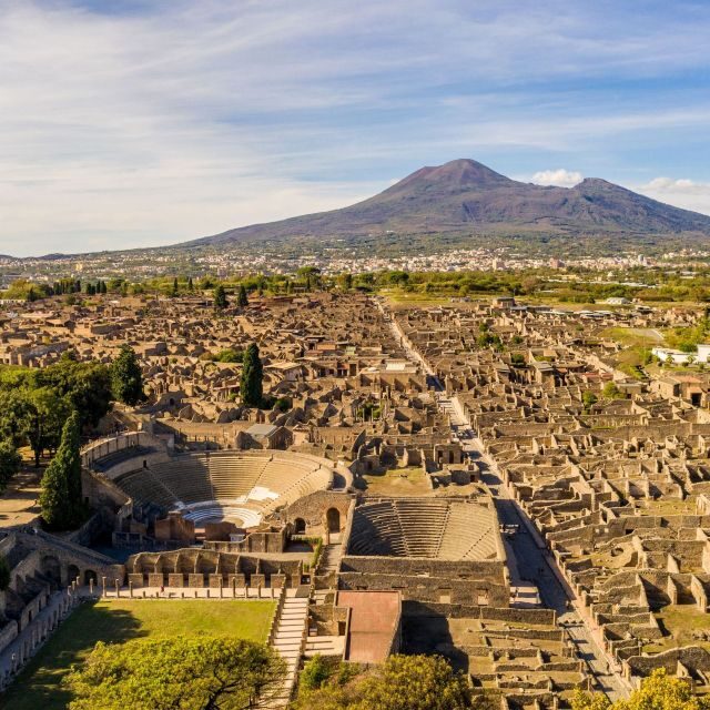 From Naples: Guided Pompei & Mount Vesuvius with Pizza Lunch - The pizza lunch reset: quick, local, and actually on schedule