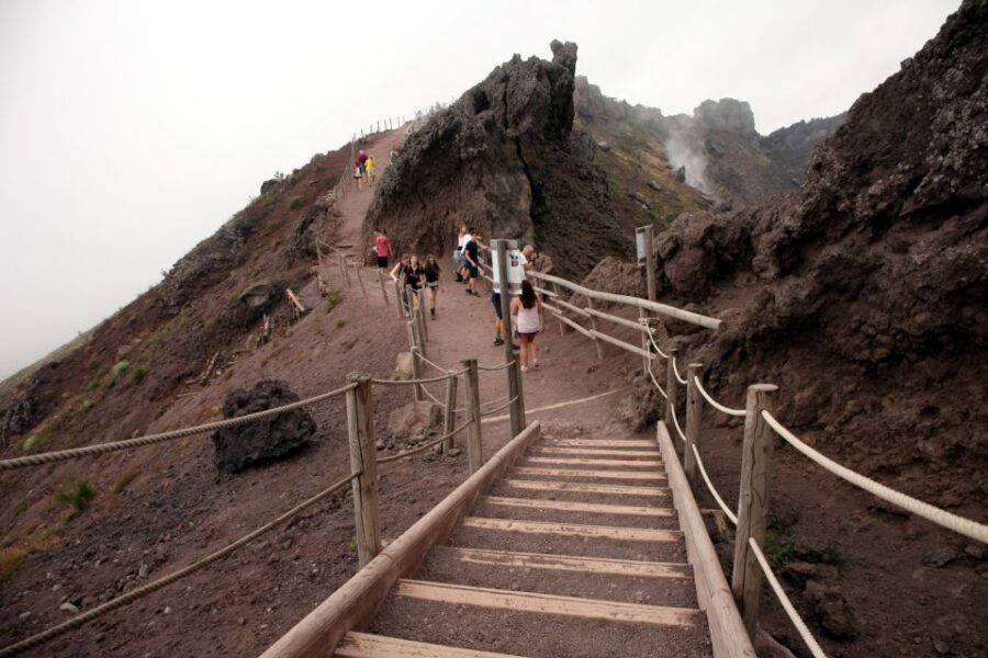 From Naples: Herculaneum, Mount Vesuvius & Pompeii Day Trip - Ercolano (Herculaneum): the lava-buried city that feels personal