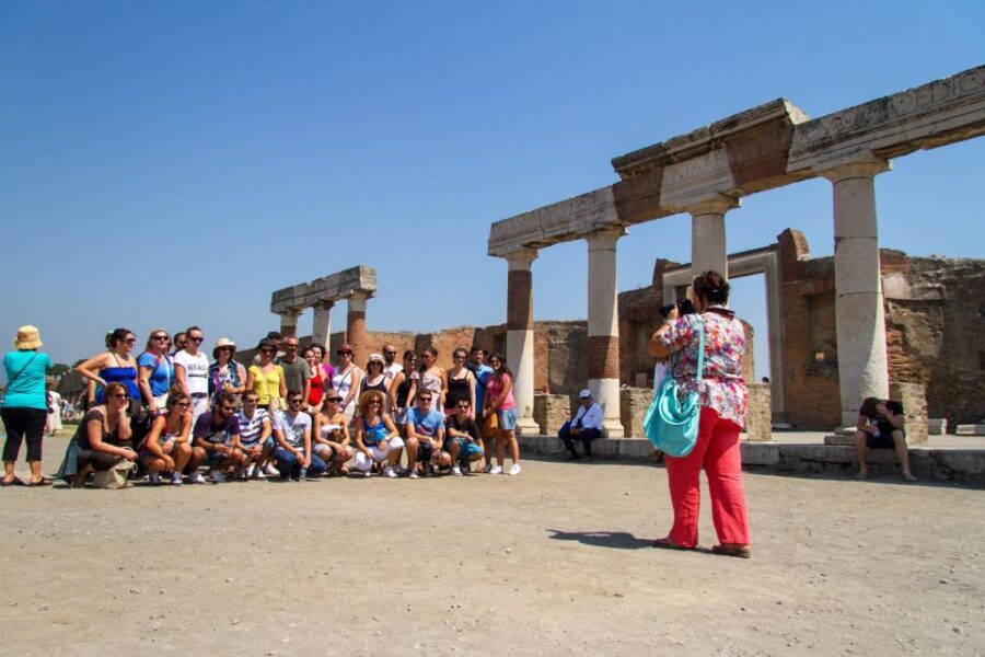 From Naples: Pompeii & Amalfi Coast Full-Day Trip - Amalfi Free Time: Making the Most of 1.5 Hours in Town