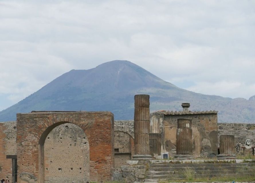 From Naples: Pompeii and Herculaneum VIP Tour with Lunch - FAQ