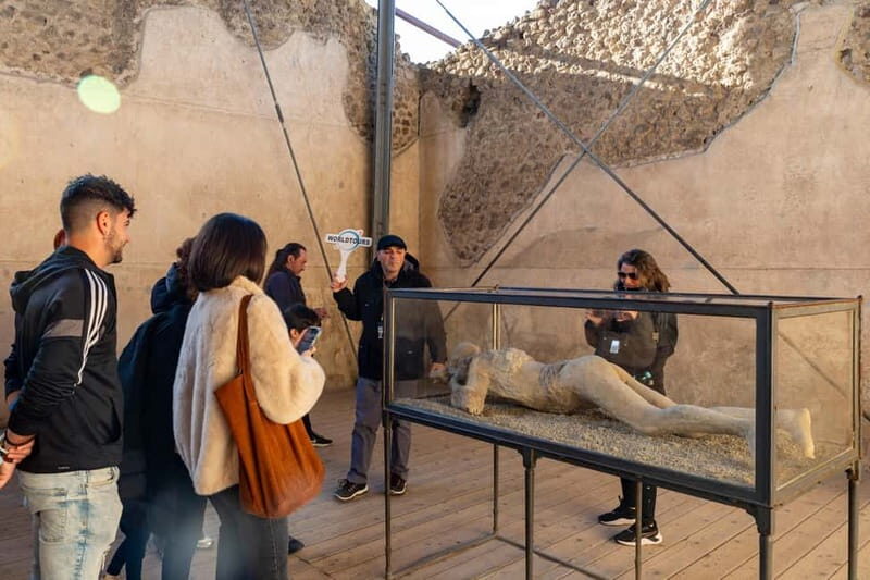 From Naples: Pompeii Private Tour with Transfer and Guide - Free time after the guided portion: use it well