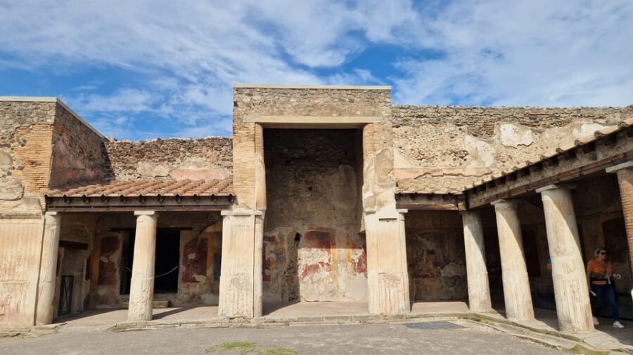 From Naples: Pompeii & Sorrento Shore Excursion with Lunch - Should you book this Pompeii & Sorrento shore excursion?