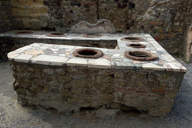 From Naples: Pompeii & Wine Tasting" Private Day Tour - Lunch at the Vineyard: A Good Break, Not a Full Package