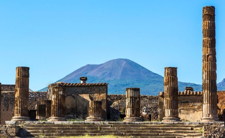 From Naples: Roundtrip Guided Pompeii Tour with Pickup - Should you book this Naples–Pompeii roundtrip?