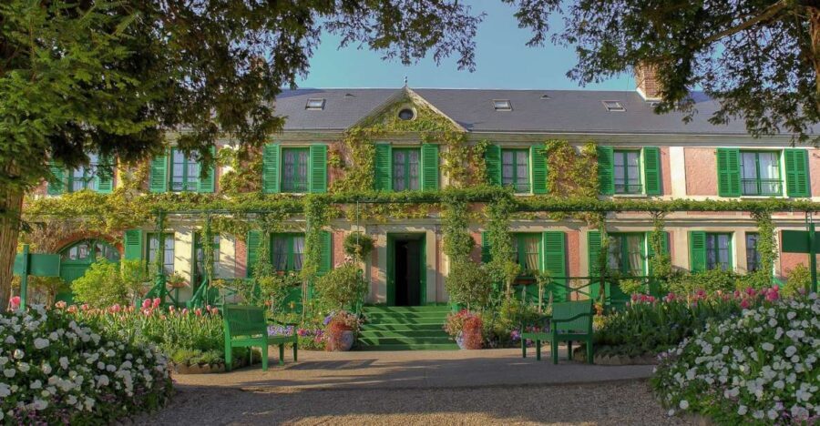 From Paris: Giverny and Versailles Private Full-Day Trip - Key Things to Know Before You Go
