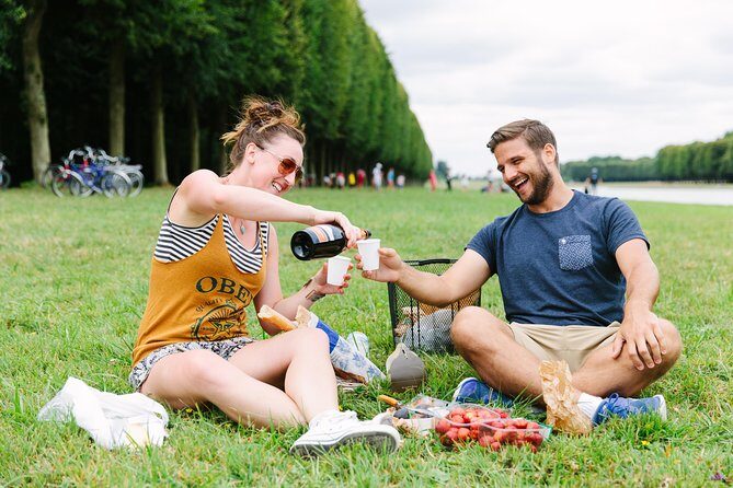 From Paris: Versailles Bike Tour w/ Palace, Gardens, & Picnic - Palace of Versailles timed entry: how to use your time without panicking