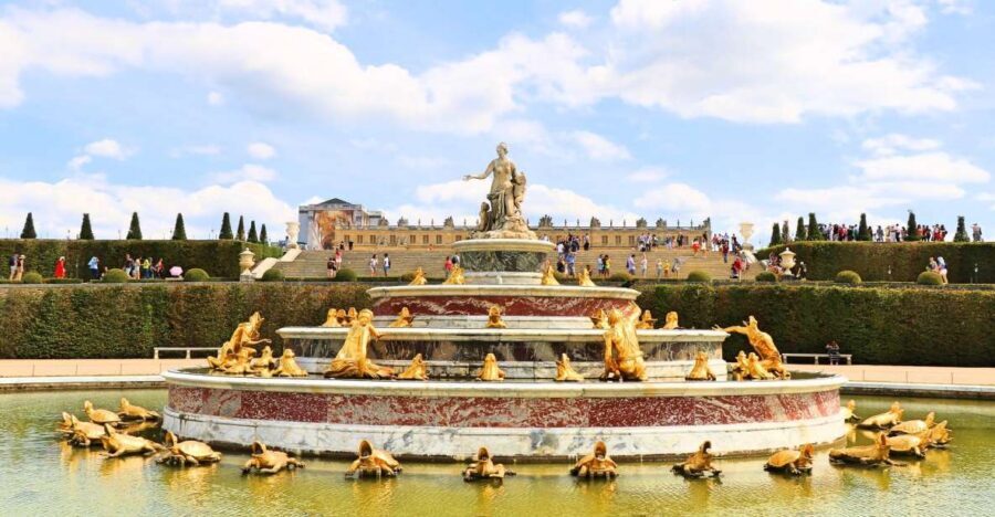 From Paris: Versailles Guided Tour with Skip-the-Line Ticket - Entering Versailles Without Waiting: why the skip-the-line matters