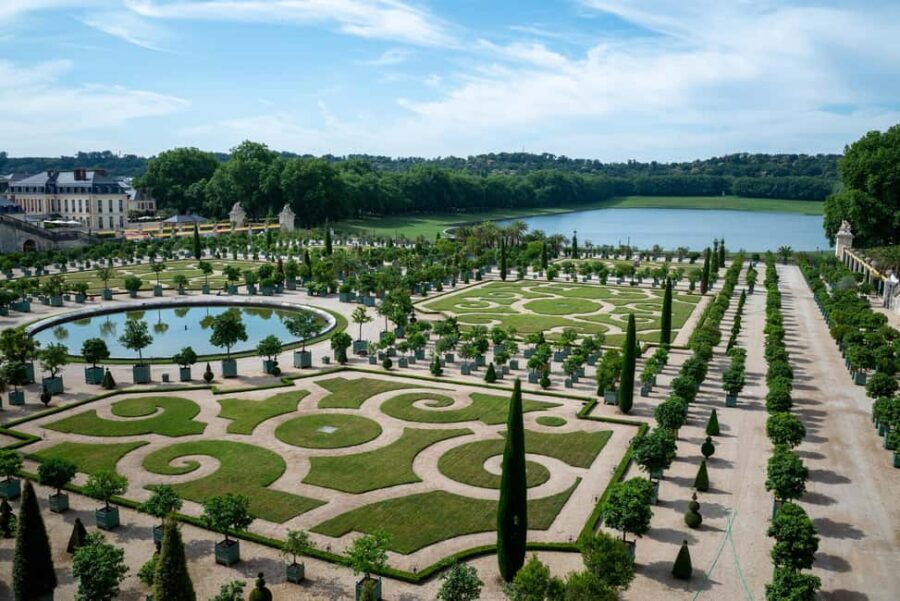From Paris: Versailles Palace And Garden Tour with Transfers - Inside the Palace: How the Guided Visit Fits the Hall of Mirrors Into Real Time