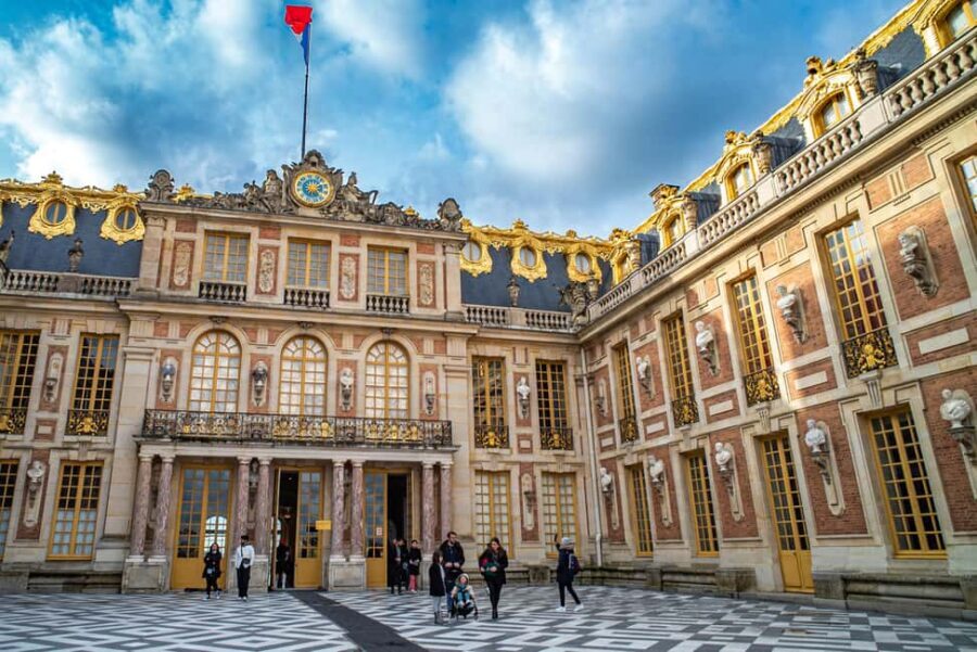 From Paris: Versailles Palace & Gardens Private Guided Tour - From Paris Pickup to Palace Doors: How the Day Starts
