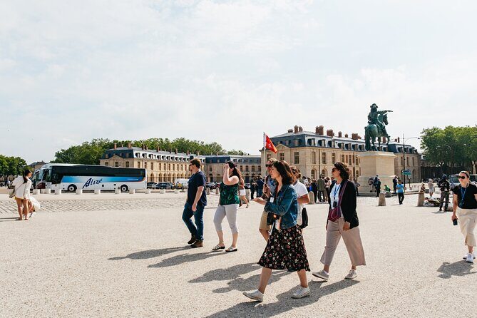 From Paris: Versailles Palace Live Tour with Gardens Access - Key things to know before you go