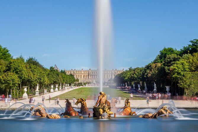 From Paris: Versailles Palace Live Tour with Gardens Access - Group size, guide style, and why pace matters