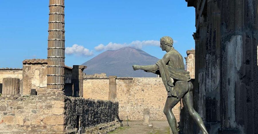 From Positano: Pompeii & Vesuvius tour small group - Entering Pompeii Like You Have a Plan