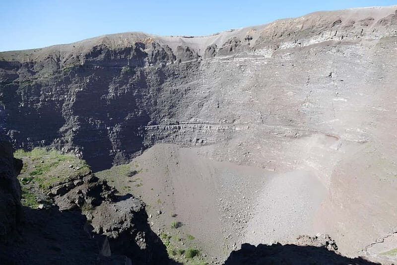 From Rome: Pompeii and Vesuvio Guided Day Trip with Lunch - The coral and cameo stop: worth it, or a time sink?