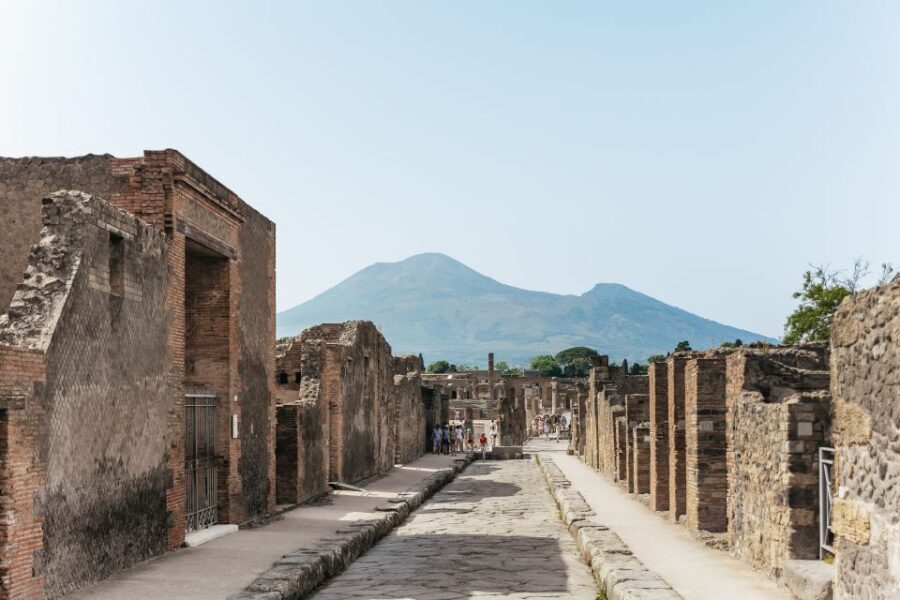 From Rome: Pompeii Day Trip with Optional Vesuvius and Lunch - Mount Vesuvius: choose your effort level (and keep your day realistic)
