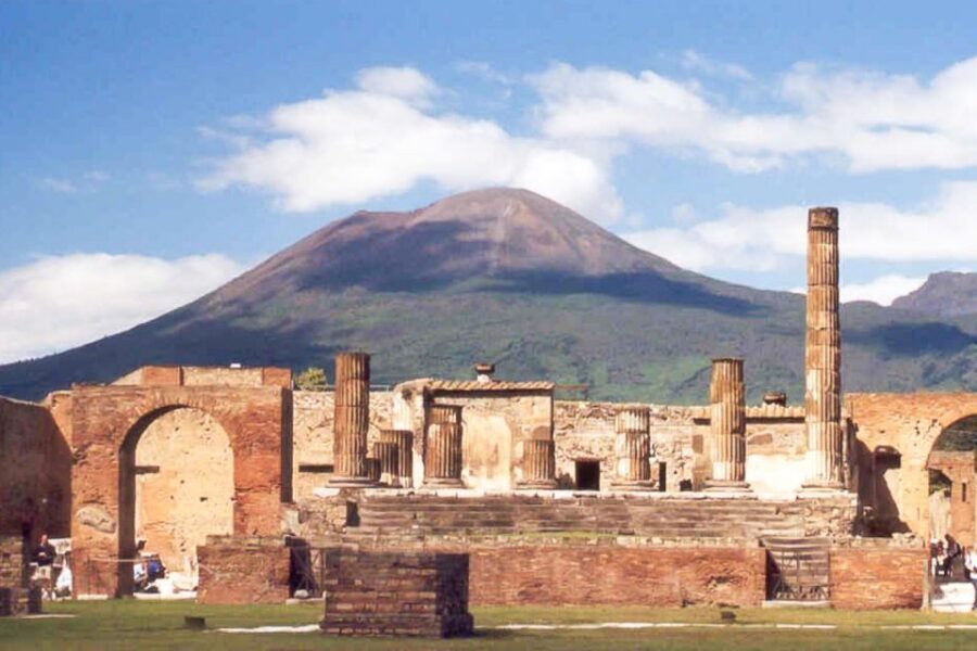 From Rome: Pompeii & Naples Small-Group Day Tour with Lunch - Should You Book This Pompeii and Naples Day Tour?