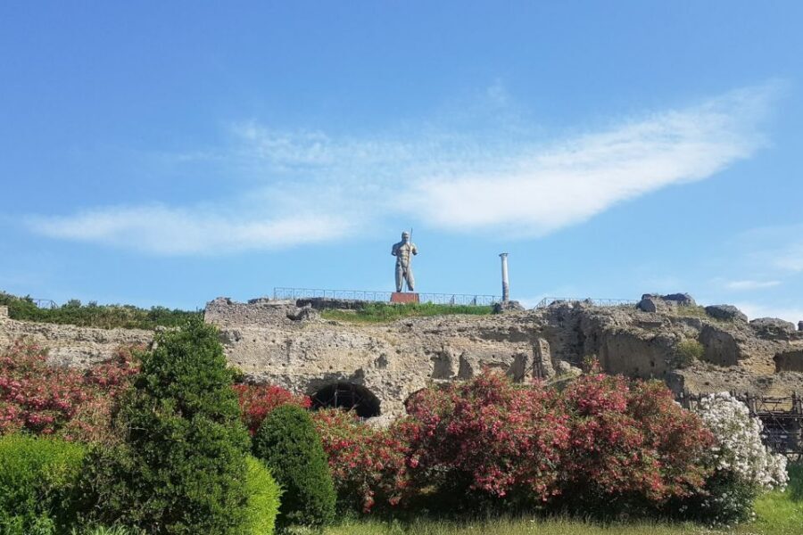 From Rome: Pompeii & Naples Small-Group Day Tour with Lunch - Naples in 90 Minutes: Bay Views, Center Stroll, and Neapolitan Coffee