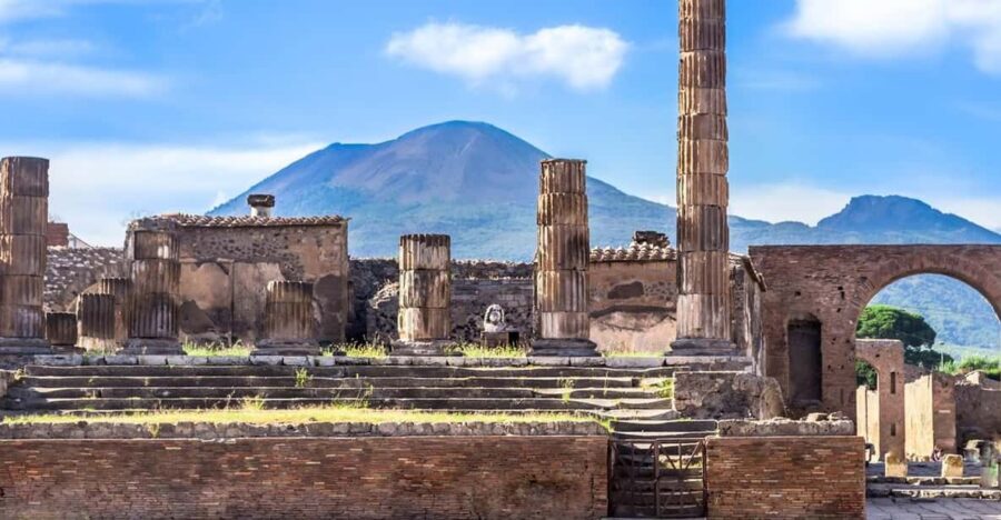 From Salerno_Pompeii Express_bus+ skip the line ticket - The Coach Transfer: A Direct 50-Minute Run Each Way