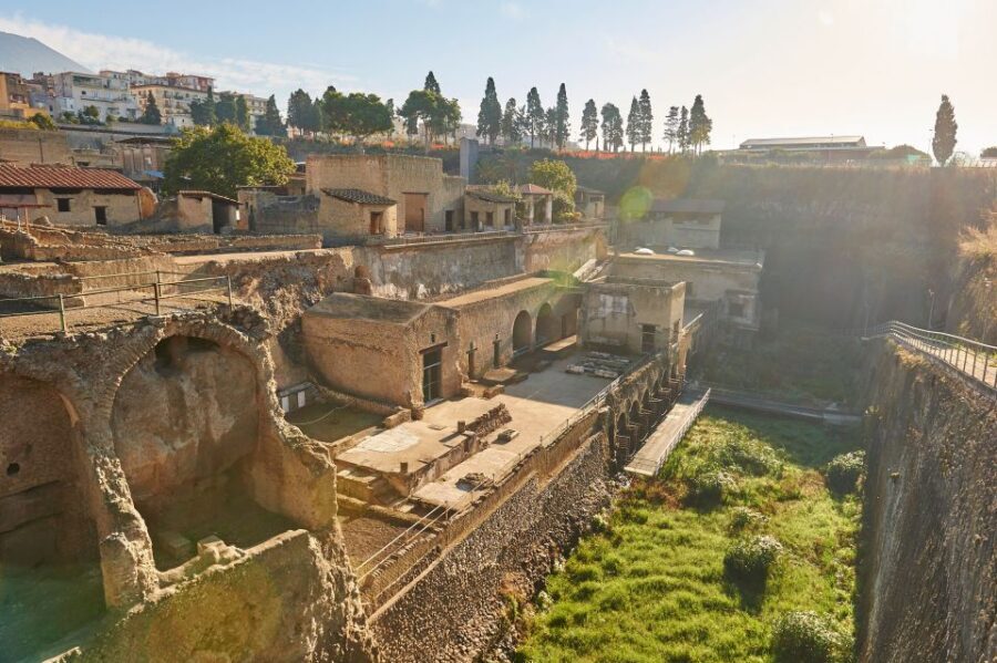 From Sorrento: Half-Day Tour of Herculaneum - Why Herculaneum Feels Different From the Usual Vesuvius Stop