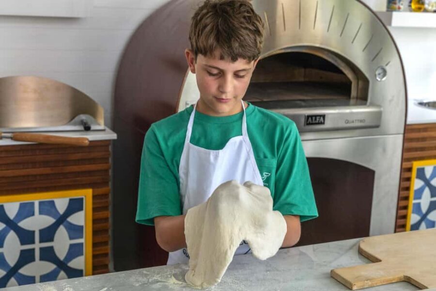 From Sorrento: Pizza-Making Class w/ View of Mount Vesuvius - Group size, languages, and how to make the most of the class