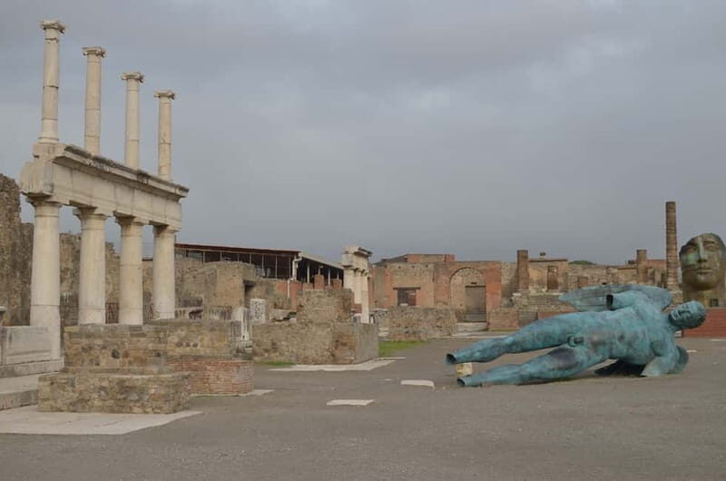 From Sorrento: Pompeii and Mount Vesuvius Trip with Lunch - Pompeii in 2 hours with a real guide: what you’ll focus on