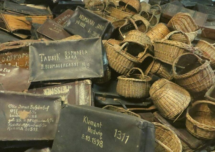 From Warsaw: Auschwitz Day Tour by Private Car with Lunch - Lunch in Oswiecim: a real break after heavy visiting