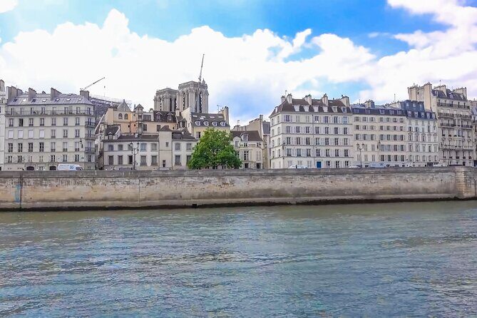 Full Day Paris City Pass: 50 Museums, Unlimited Hop On/Off Cruise - Practical tips to make this day feel easy (not frantic)