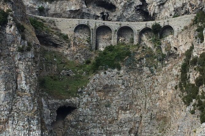 Full-Day Sorrento Positano Pompeii Tour - Small-group feel with health-focused operations