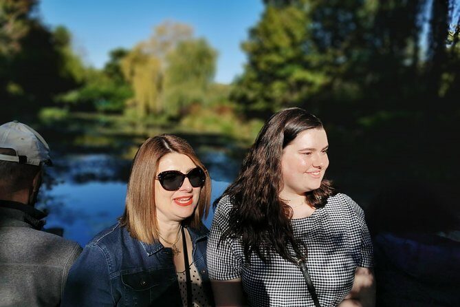 Giverny and Versailles Full-Day Private Guided Tour with Hotel Pickup - Palace of Versailles: Not Just Rooms, a Route You Can Follow