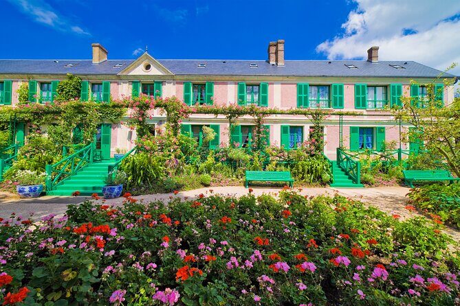 Giverny Monet's Home & Versailles Palace Day Trip from Paris - Pacing, crowds, and walking math (so you’re not tired at the wrong moment)