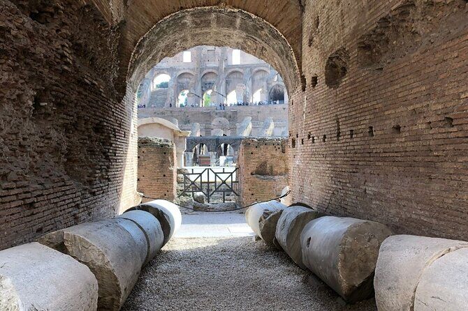 Gladiators & Saints: Colosseum Arena and St. Peter's Prison Tour - Getting to Via dei Fori Imperiali without losing time