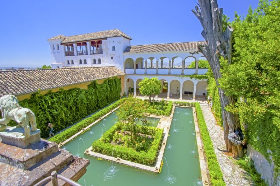 Granada: Alhambra Gardens, Generalife & Alcazaba Guided Tour - Price and value: is $58 a smart buy?
