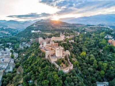 Alhambra & Nasrid Palaces Tour with Tickets