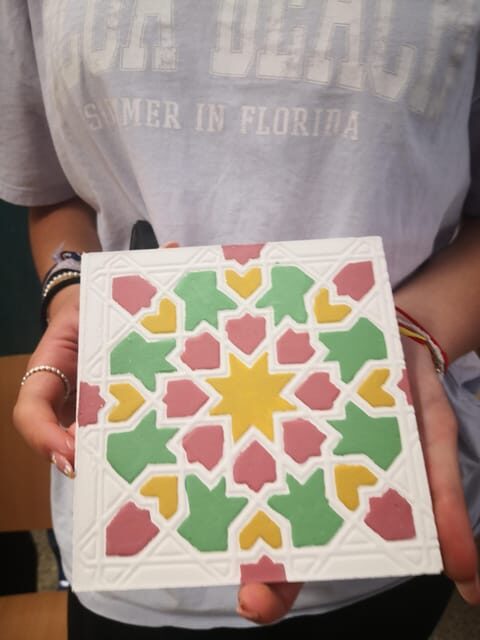 Granada: "Alhambra´s Craft Workshop" - Tools, Materials, and the Surprise of How Relaxing It Is