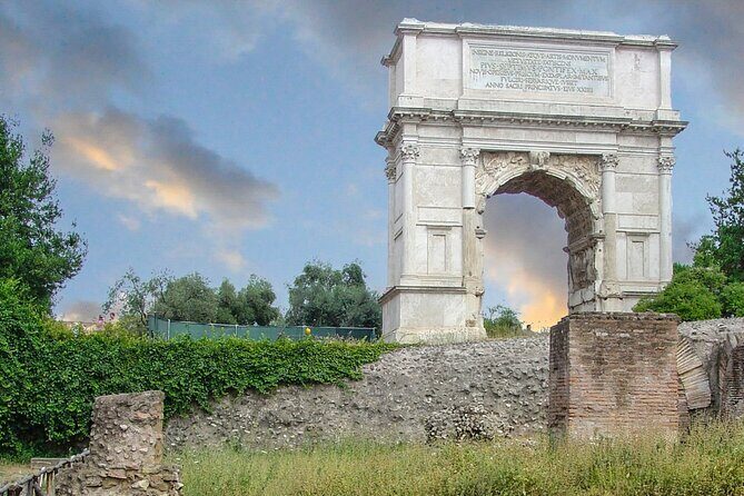 Group Tour: Colosseum, Roman Forum &Palatine Hill guided Tour - The guide makes the difference: Valerio and Alex as examples