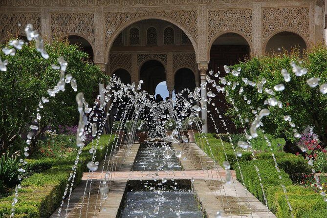 Group tour: the Alhambra of Granada - Group size, pace, and how to make the most of 30 people