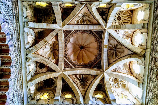 Guided tour: discover the 2 great monuments in Córdoba: Mezquita and Alcázar. - Why headphones, skip-the-line, and a heritage guide are worth it