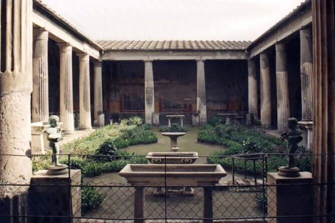 Guided tour of Pompeii with a local guide - Comfort and practical tips for Pompeii walking