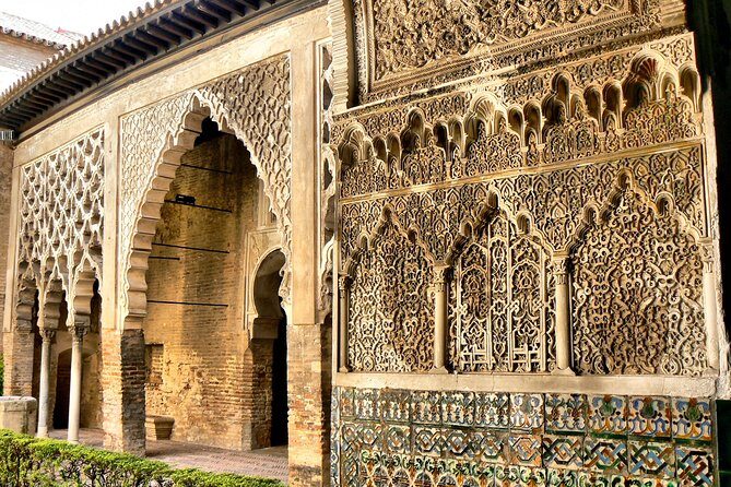 Guided visit to the Alcázar of Seville without queues - The pace: what a small group feels like