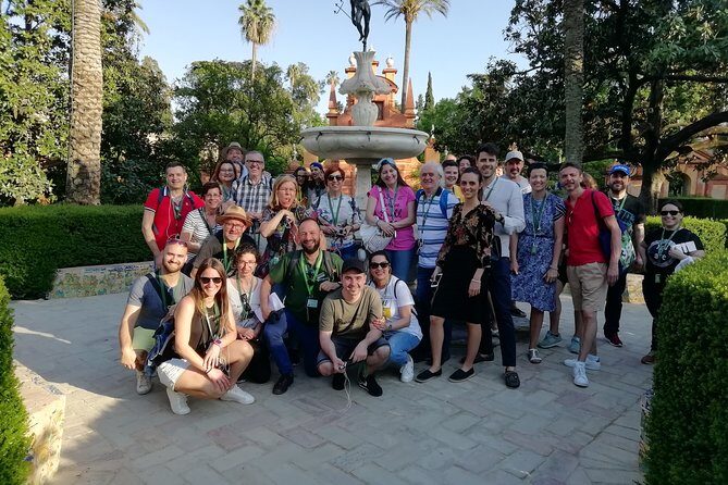 Guided visit to the Alcázar of Seville without queues - Language and guide experience: what to expect (and what to verify)